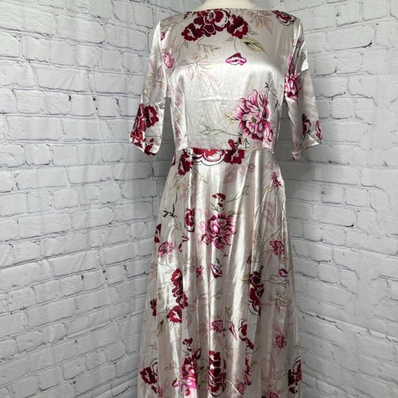 OC Order Plus Floral Print Dress - Picture 1 of 6